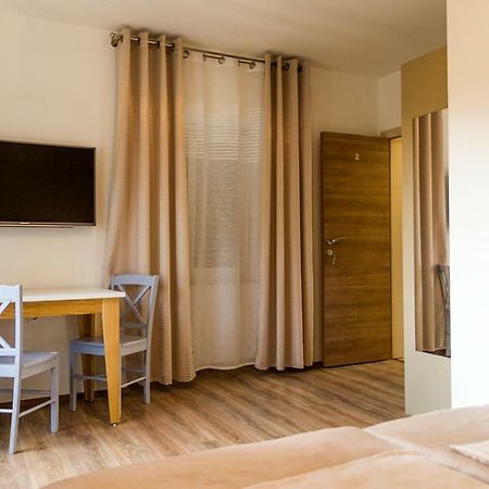 Guesthouse Klaudia Опатия Екстериор снимка