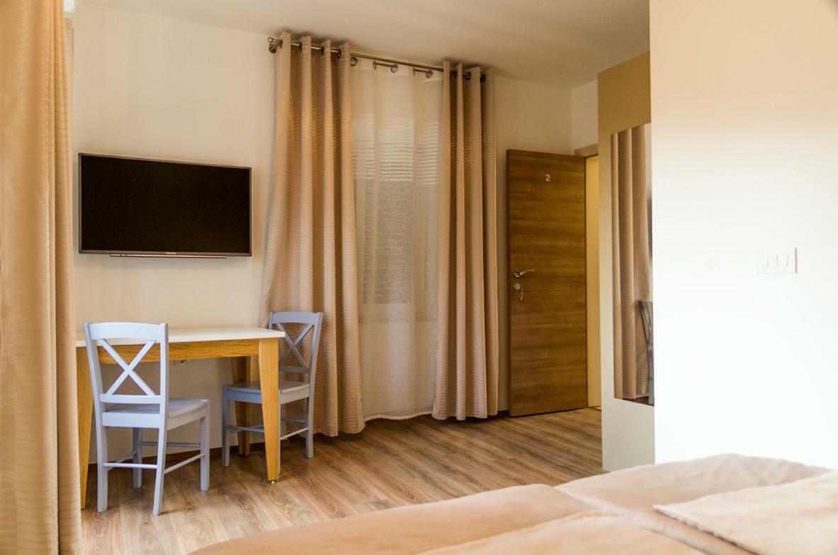 Guesthouse Klaudia Опатия Екстериор снимка
